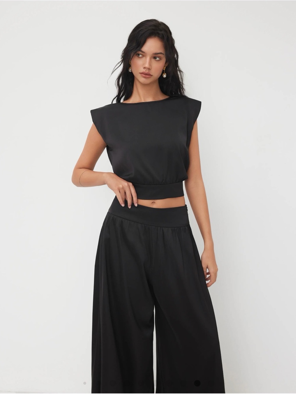 Cider Mid-Rise Wide Leg Satin Pants - Black - Picture 8 of 15
